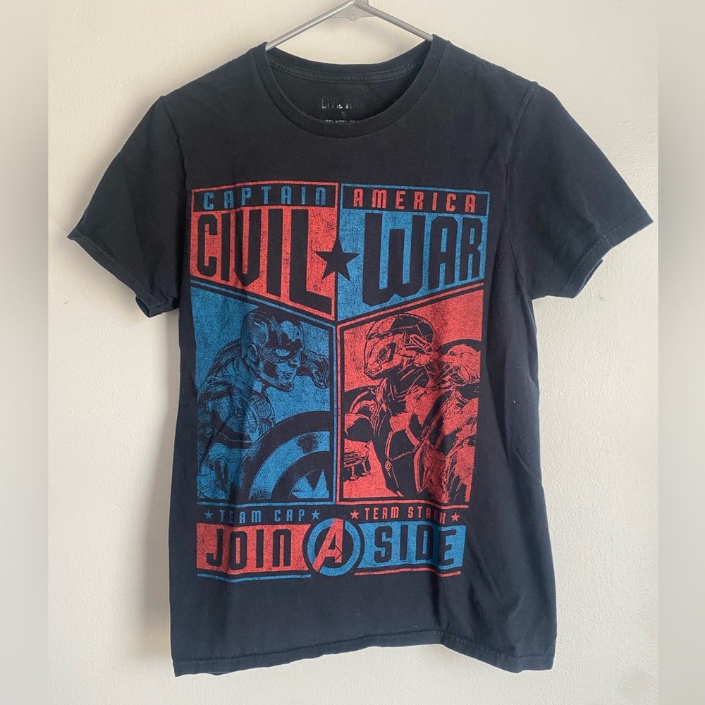 Marvel Black and Red Captain America Civil War Tee
